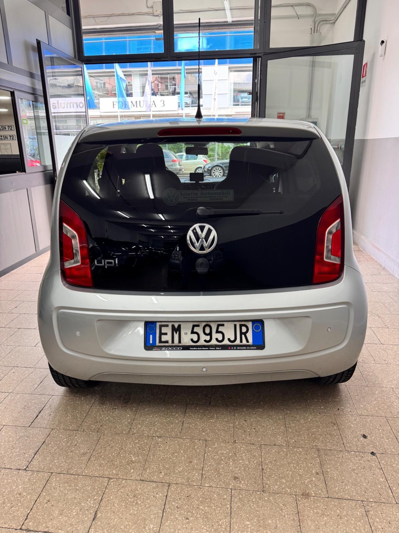 Volkswagen Up 1.0 75 Cv 5P. 100.000 KM - 10/2012