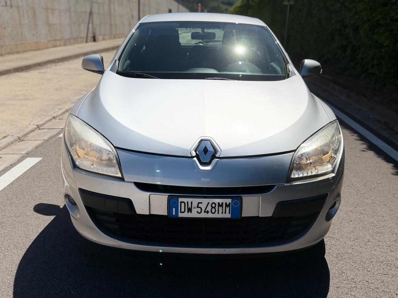 Renault Megane Mégane 1.5 dCi 90CV OK NEOPATENTATI