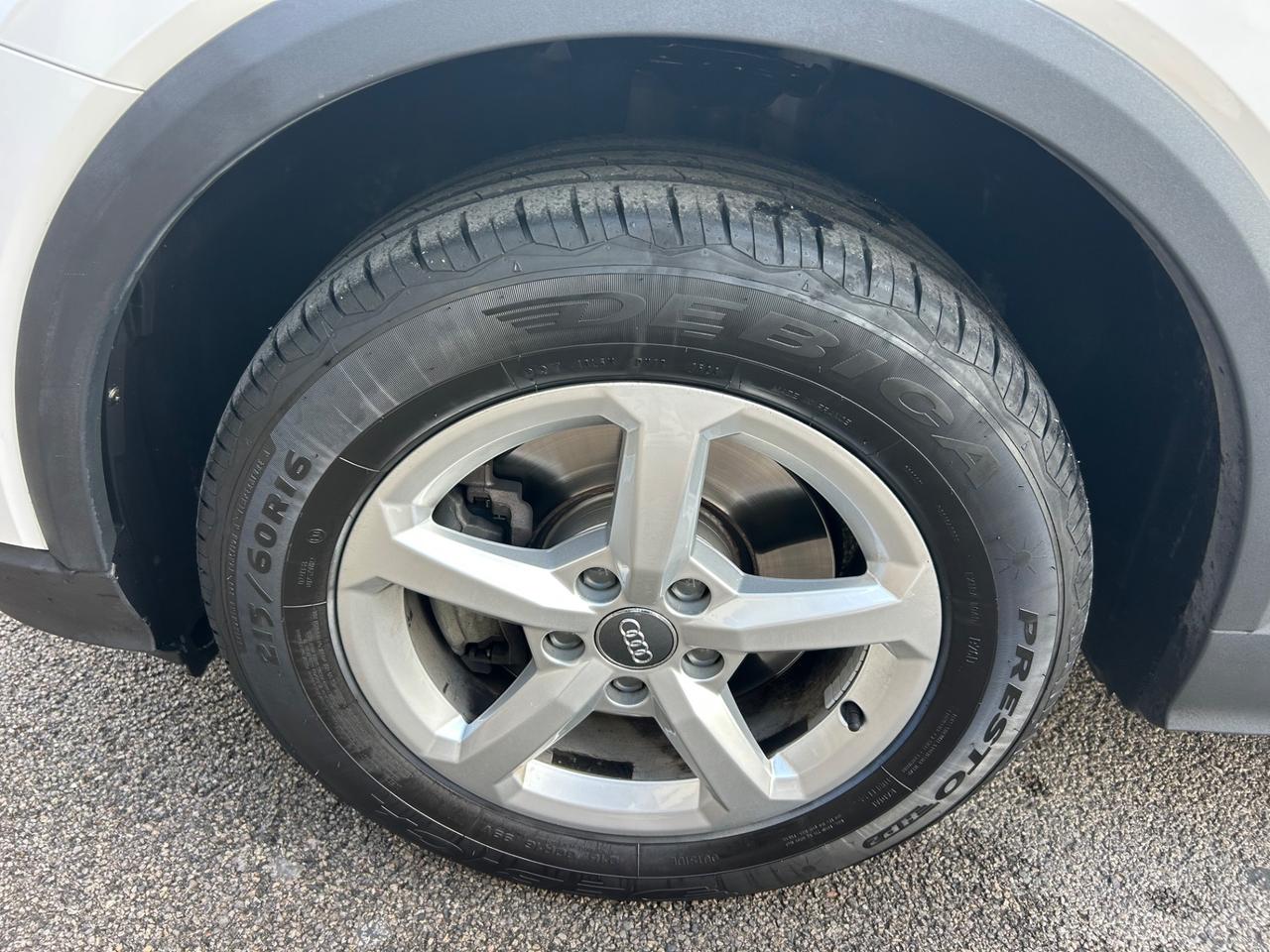 Audi Q2 35 TDI quattro S tronic Business