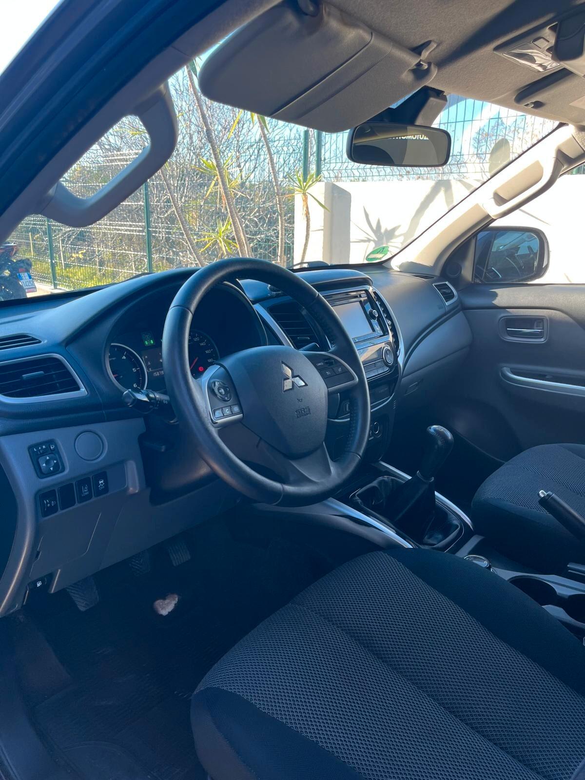 Mitsubishi L200 2.4 DI-D/181CV Double Cab Intense Hp Mivec