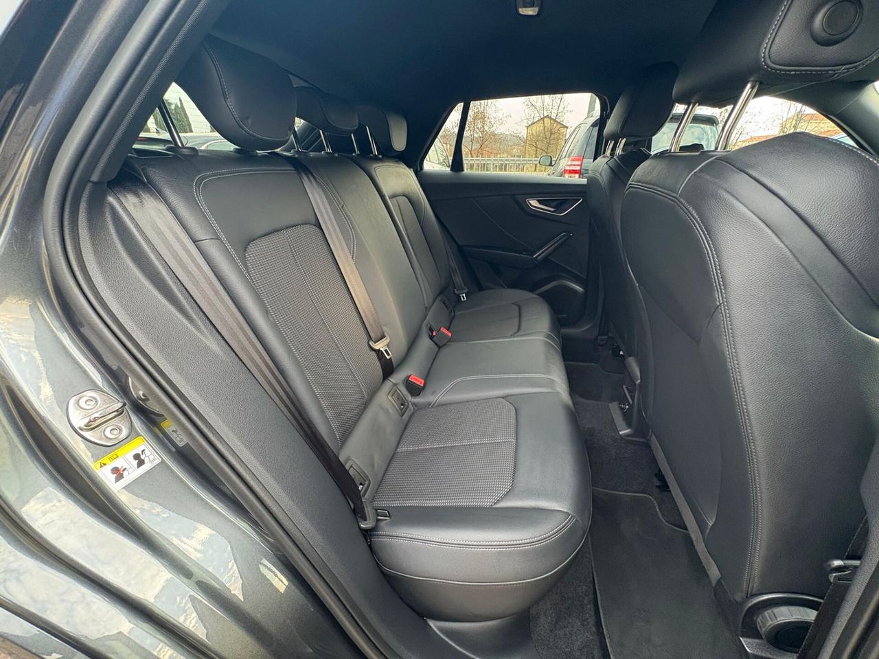 AUDI Q2 2.0 TDI IDENTITY BLACK S-LINE AUTOMATICO