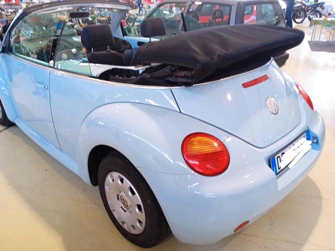 Volkswagen New Beetle 1.6 Cabrio