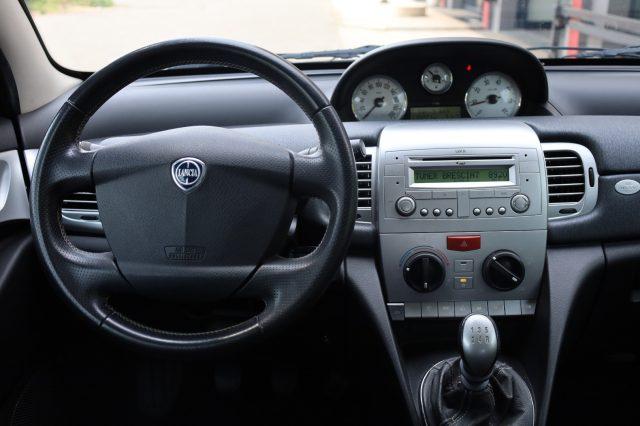 LANCIA Ypsilon 1.2i 69CV 5Porte UniProprietario per NEOPATENTATI
