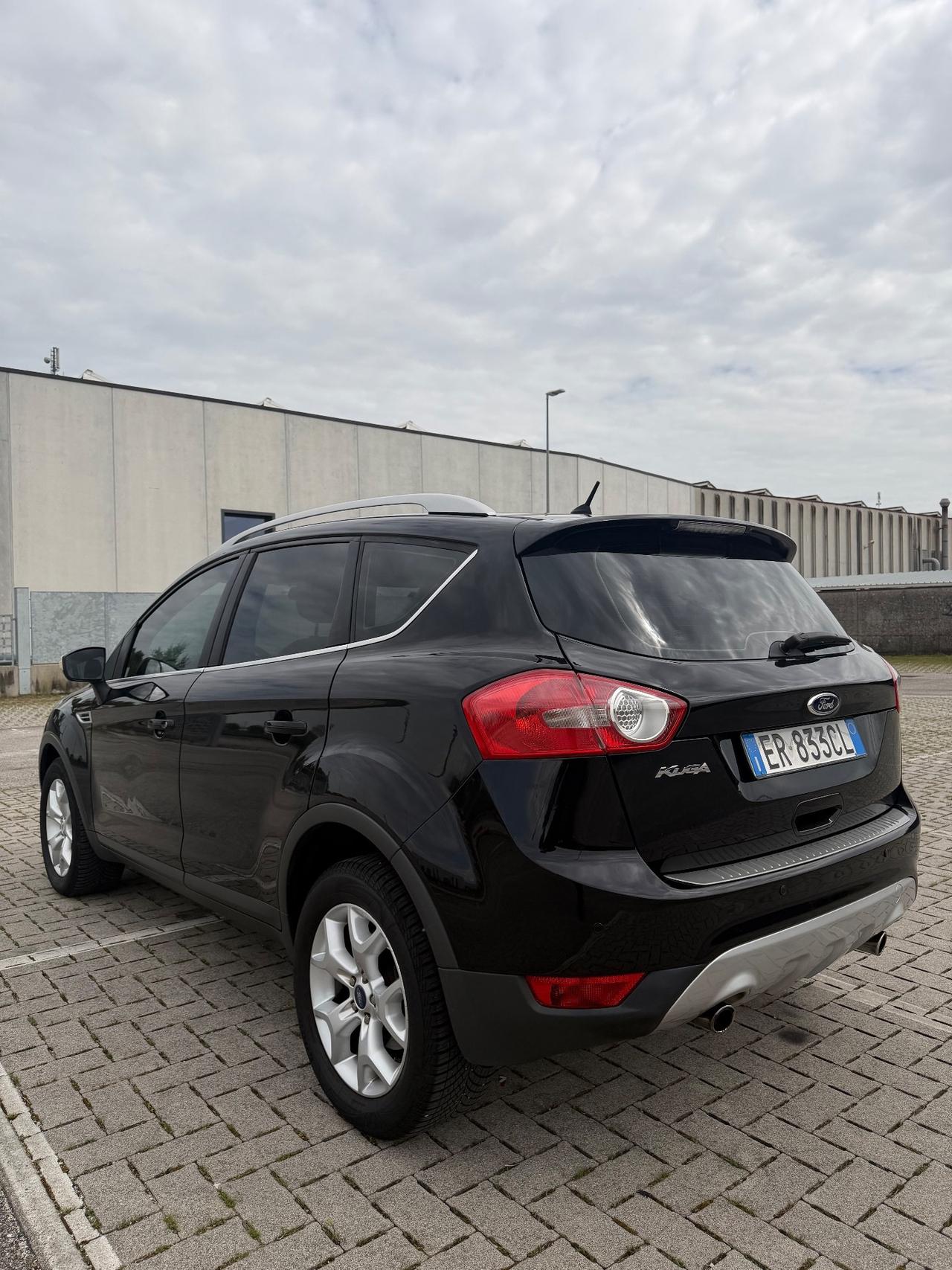 Ford Kuga Kuga+ 2.0 TDCi 140 CV 2WD DPF