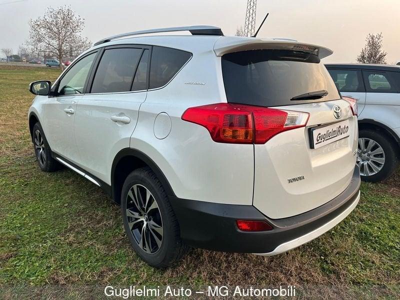 Toyota RAV4 2.0 D-4D 2WD Style White Edition