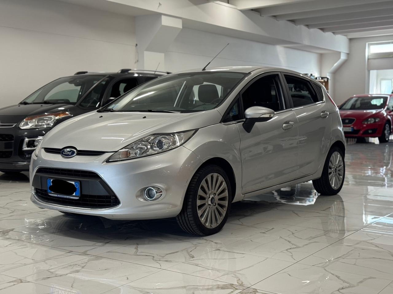 Ford Fiesta 1.2 82 CV 5 porte NEOPATENTATI
