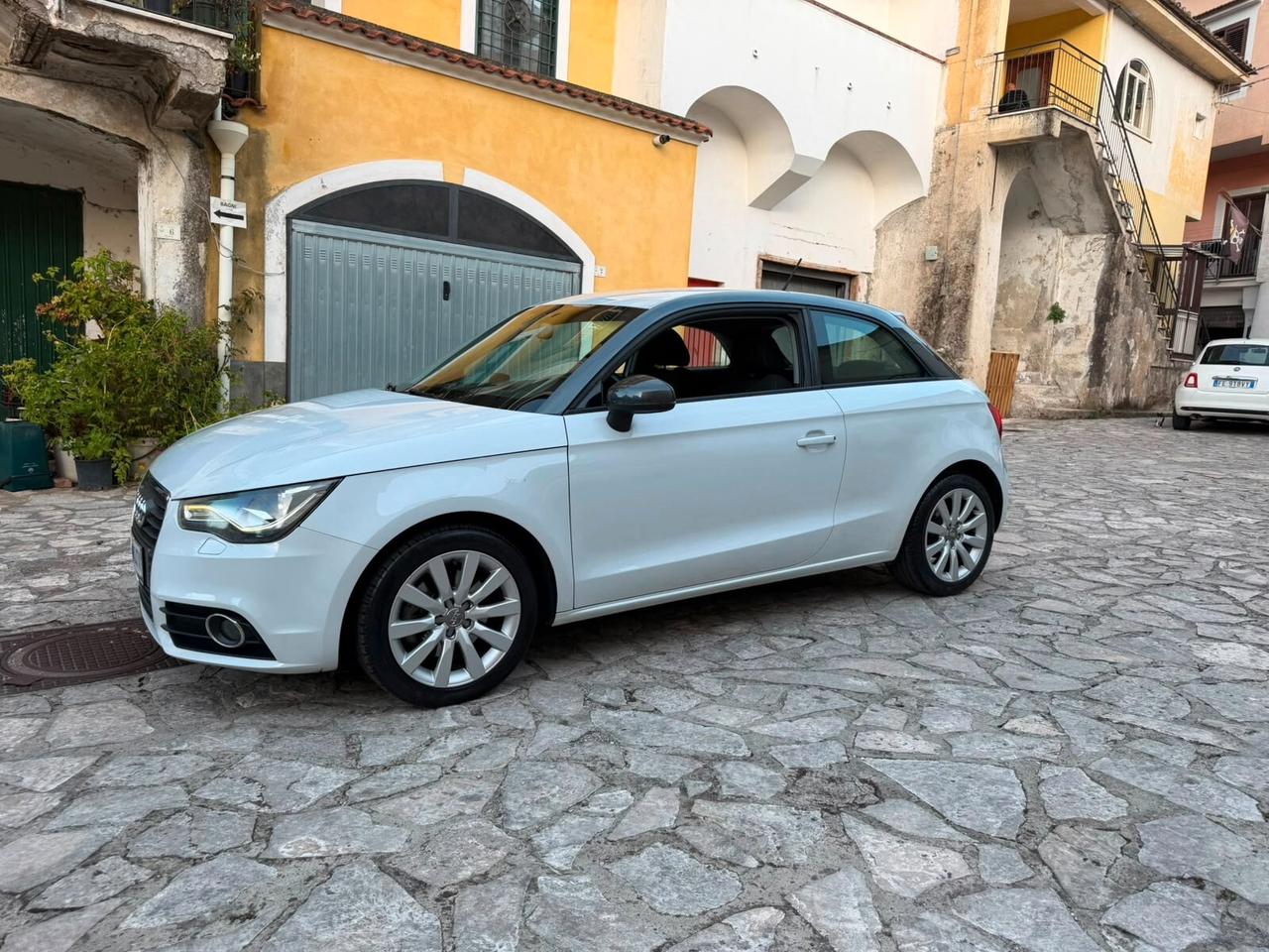 Audi A1 1.6 TDI 105 CV Attraction