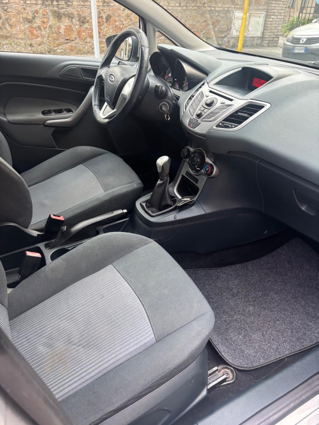 Ford Fiesta 1.6 TDCi 95 CV 5p. Titanium