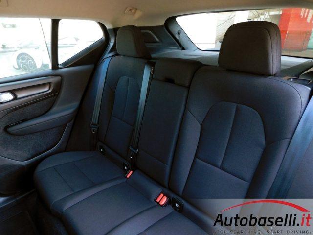 VOLVO XC40 T2 Essential