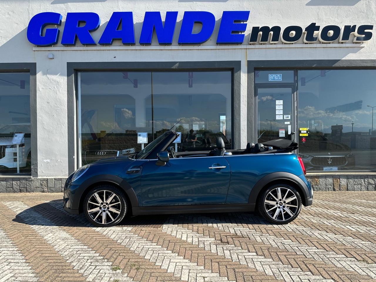 Mini Cabrio F57 2.0 Sidewalk auto Edizione Limitata *NO VINCOLI*