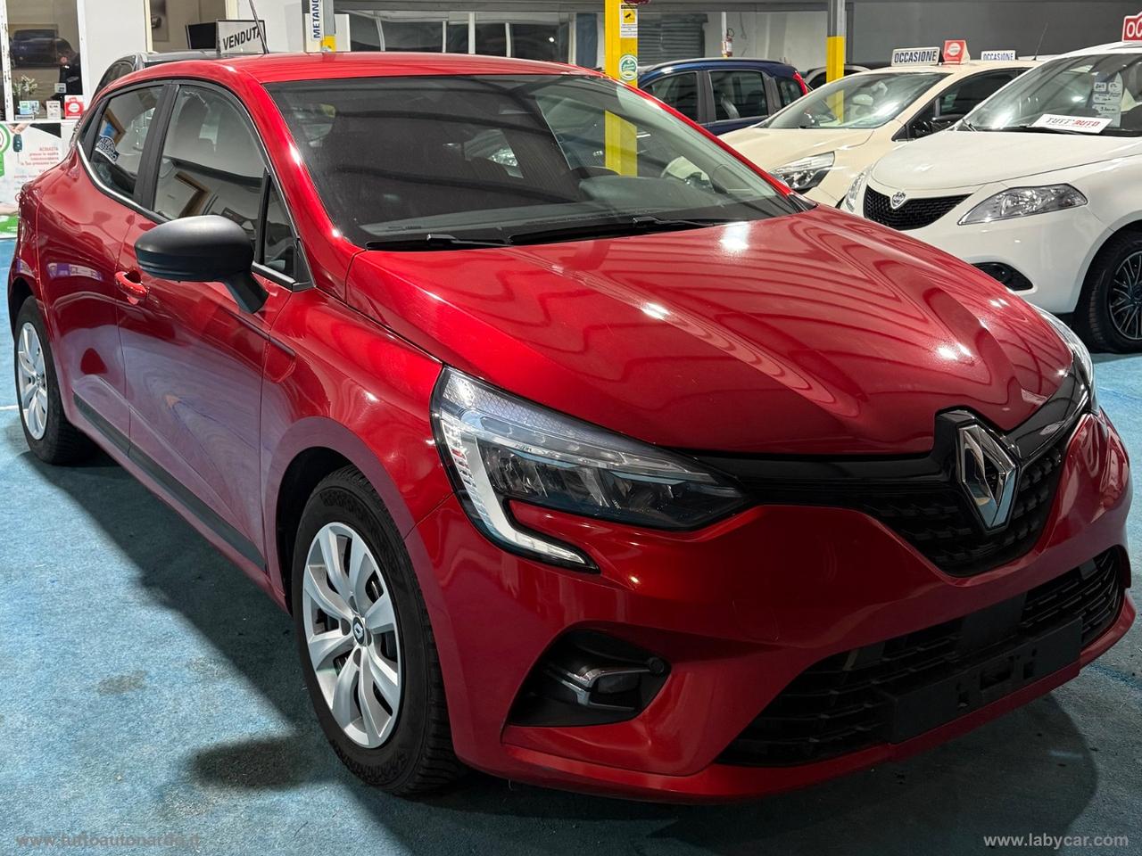 RENAULT Clio dCi 8V 90CV 5p. Moschino Life