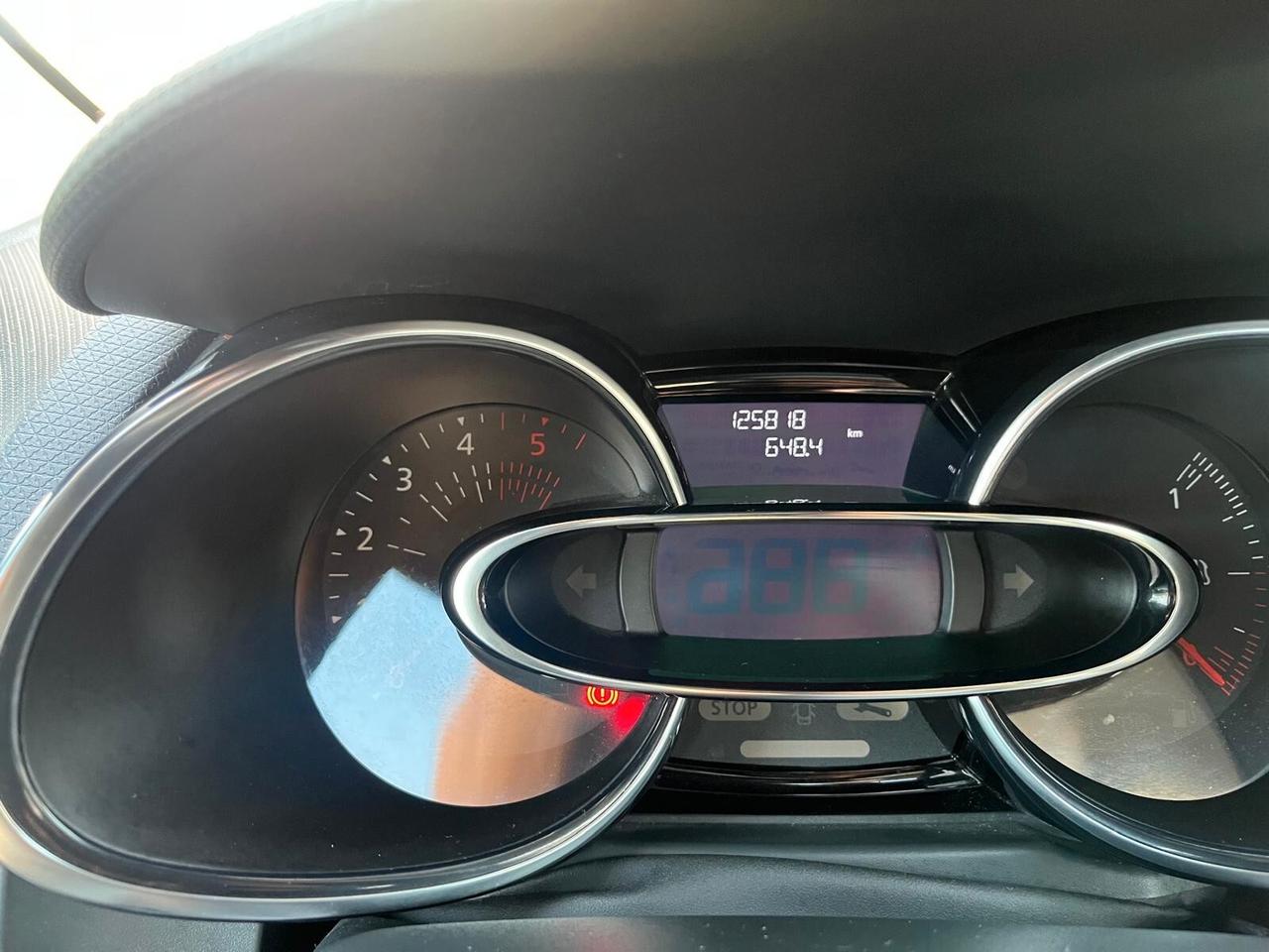 Renault Clio dCi 8V 90CV EDC Start&Stop 5 porte Energy Intens