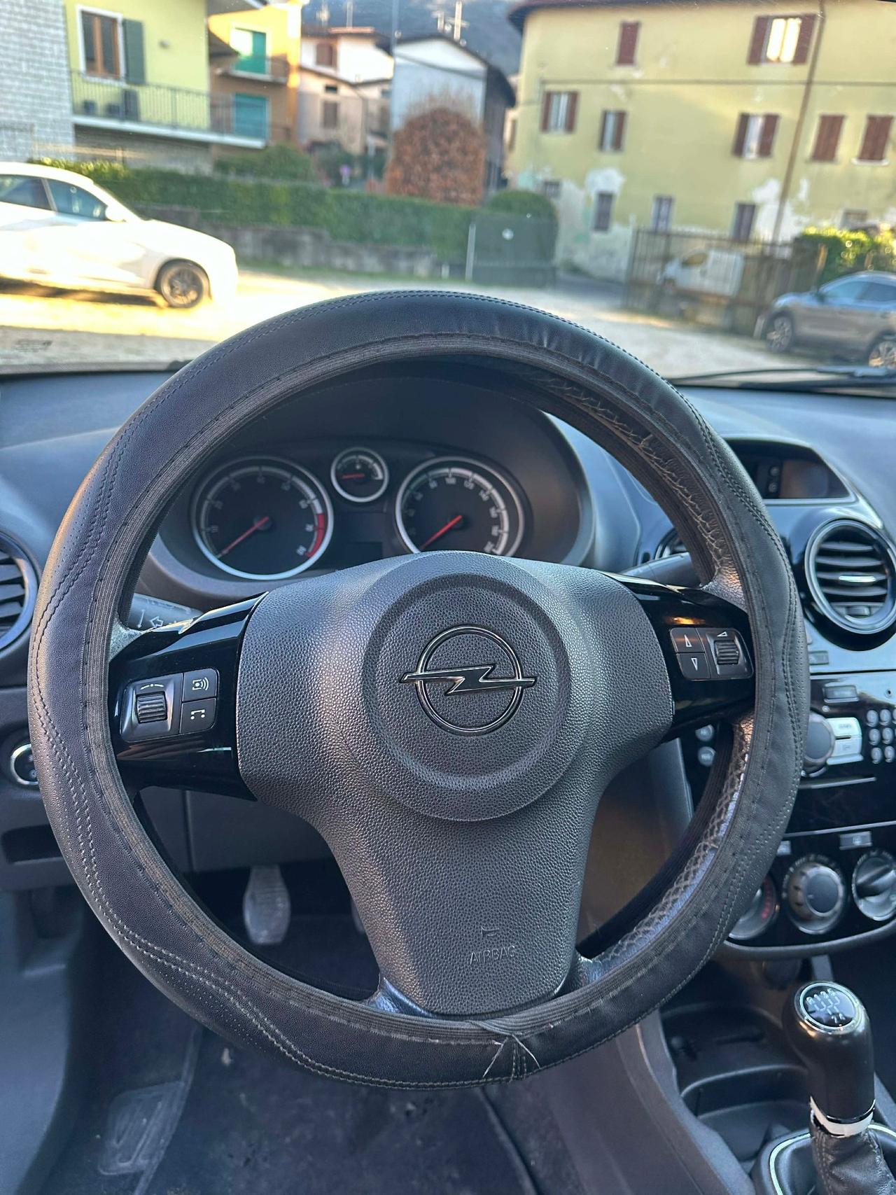 Opel CORSA 1.2 5P COSMO KMCERT NEOPAT UNICOPR