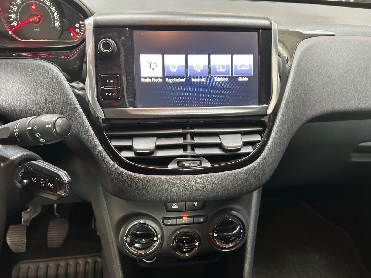 Peugeot 208 1.4 HDI 68cv 5porte Allure neopatentati