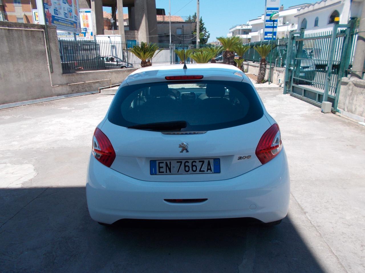 Peugeot 208 1.2 VTi 82 CV 5 porte Allure