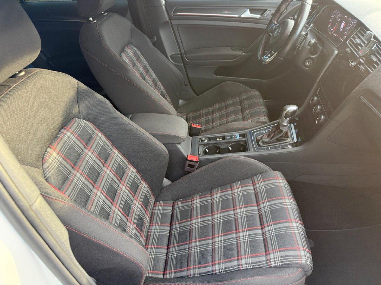 Volkswagen Golf GTI Golf GTI Performance 230cv dsg 5p