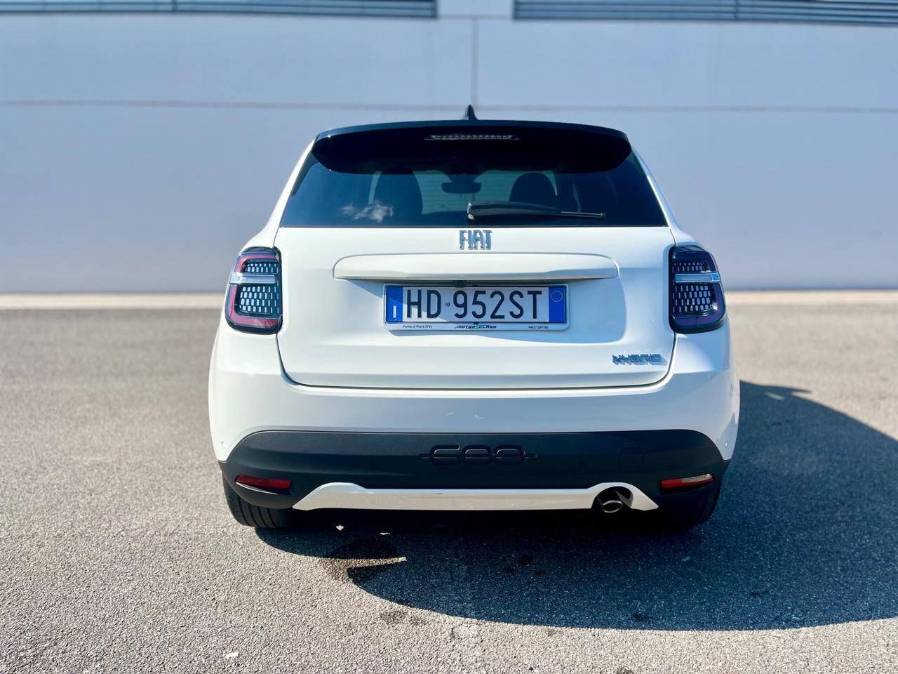 Fiat 600 Hybrid 136 CV DCT MHEV La Prima