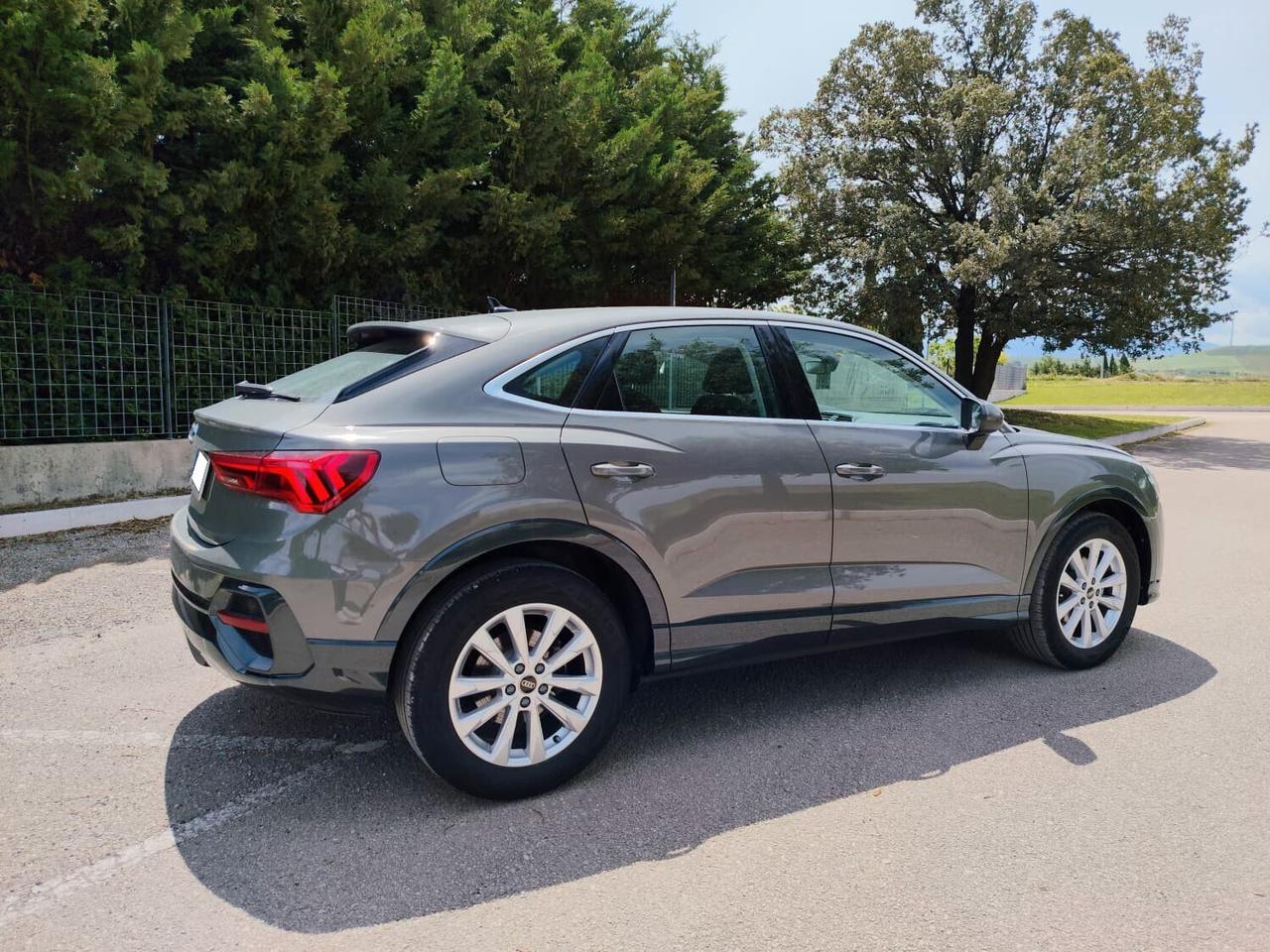 Audi Q3 SPB 35 TDI S tronic Business Plus