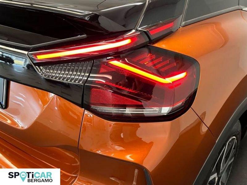 Citroën e-C4 motore elettrico 136 CV Shine