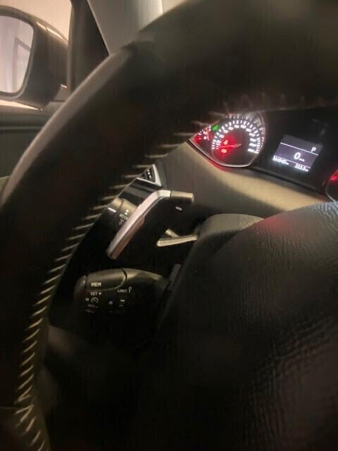 Peugeot 308 BlueHDi 120 S&S EAT6 Allure