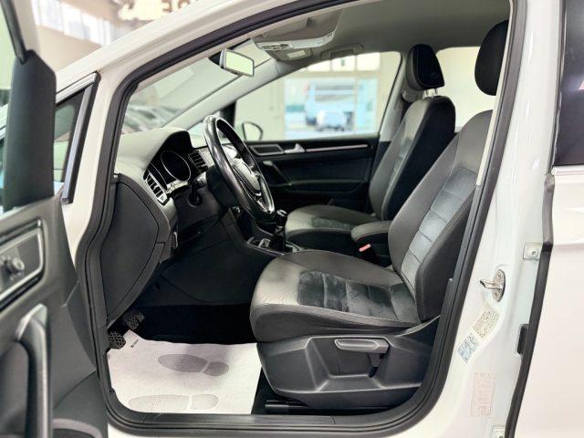 VOLKSWAGEN Golf Sportsvan 1.6 TDI 110CV Highline BlueMotion Technology