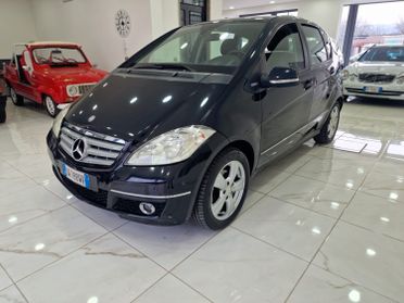 Mercedes-benz A 150 GPL per Neopatentati