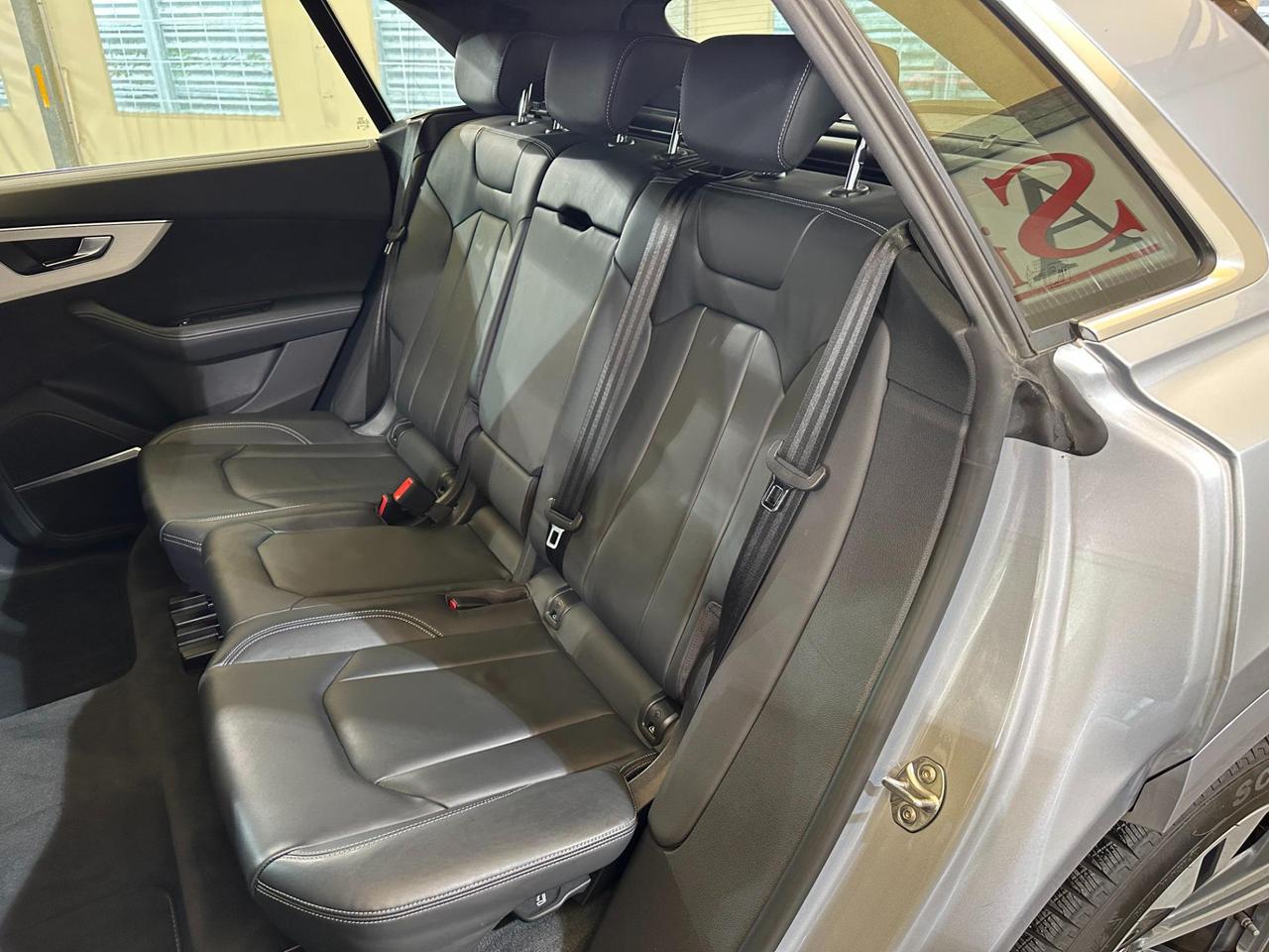 Audi Q8 55 3.0 TFSI MHEV Sport S-LINE Quattro Tiptronic"FARI MATRIX"