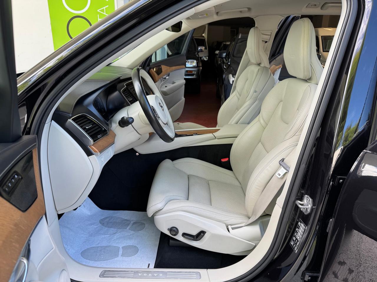 Volvo XC 90 D5 AWD ISCRIPTION 7P. GARANZIA 24 MESI