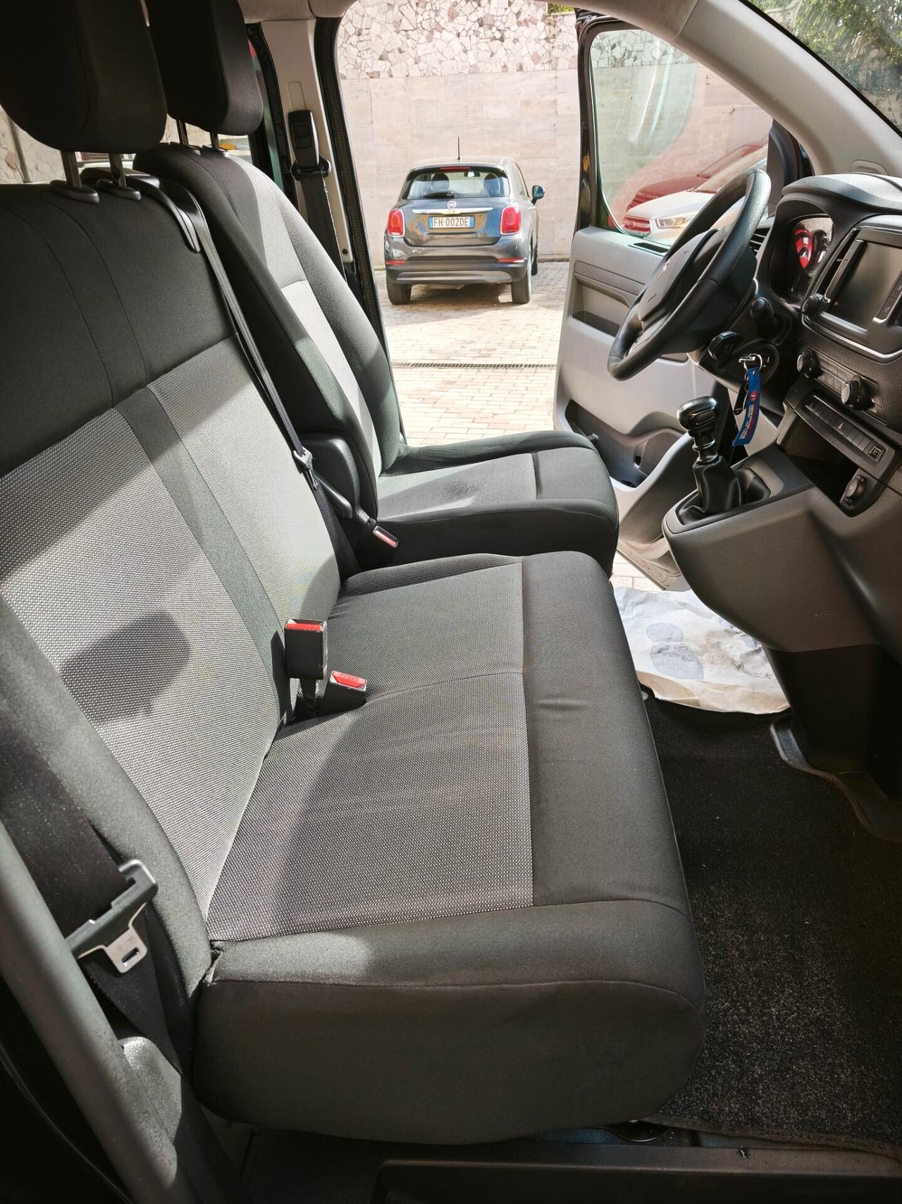 Peugeot Expert BlueHDi 100 S&S PC-TN Combi Compact