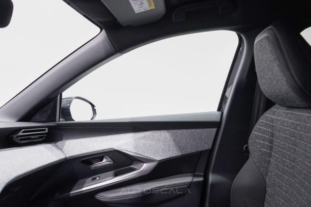 PEUGEOT 3008 Hybrid 145cv e-DCS6 Allure #Panoramic #Navigation