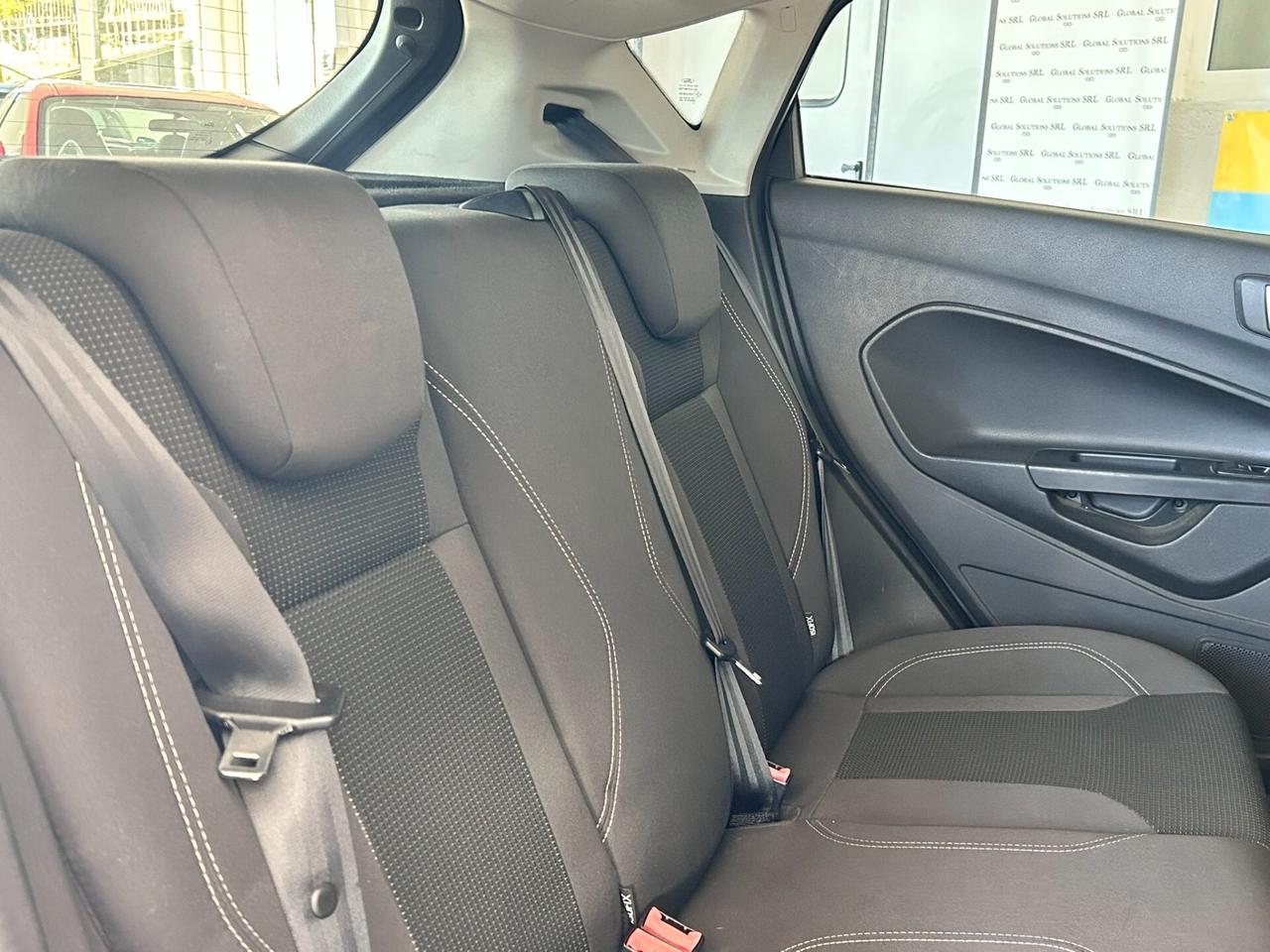 Ford Fiesta *TITANIUM*NEOPATENTATI*ONESTA*COSTA TROPPO POCO*