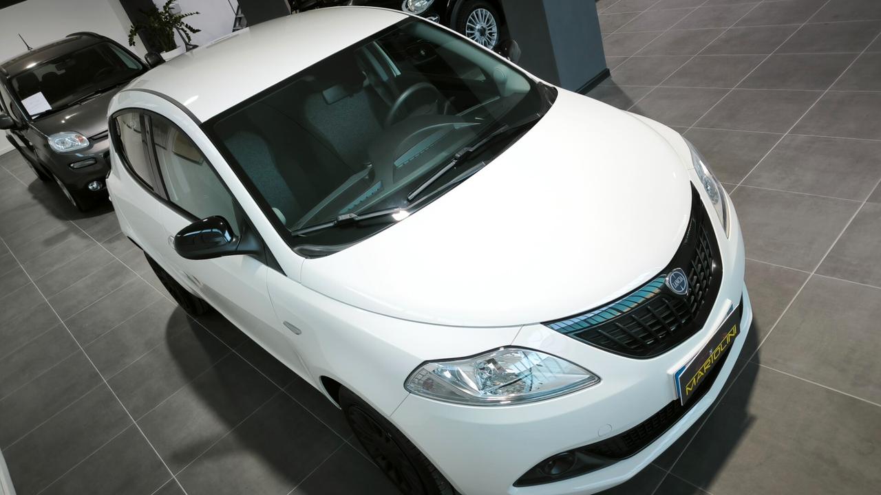 Lancia Ypsilon 1.0 FireFly 5 porte S&S Hybrid Silver Plus