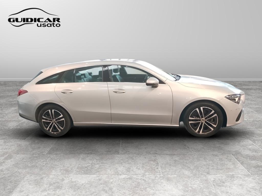 Mercedes-Benz CLA Sh.Brake - X118 2023 - CLA Shooting Brake 180 d Advanced auto
