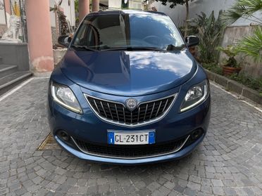 Lancia Ypsilon Hybrid LED UCONNECT