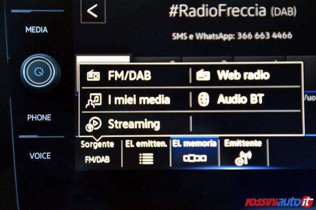 VOLKSWAGEN T-Roc 1.5 TSI 150 CV DSG LIFE + TECH PACK - I.Q DRIVE -