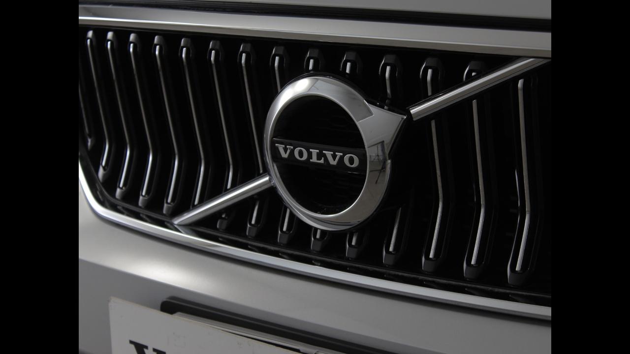 VOLVO XC40 - XC40 1.5 t5 phev Inscription Expression auto my21