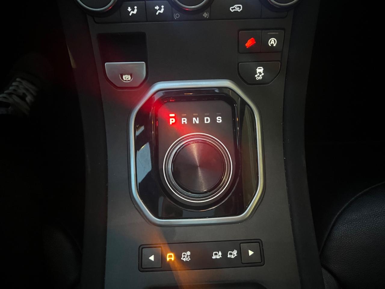 Land Rover Range Evoque 2.0 TD4 180 CV 5p. Autobiography