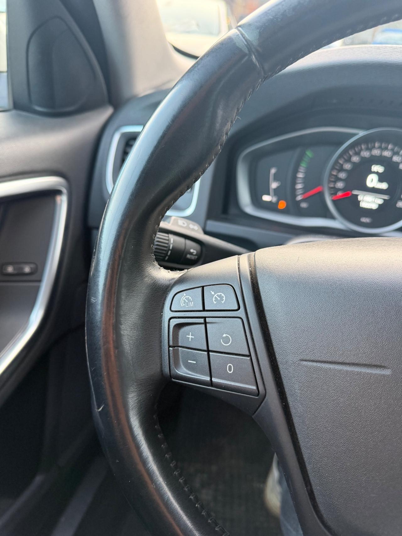 Volvo V60 D2 1.6 Momentum