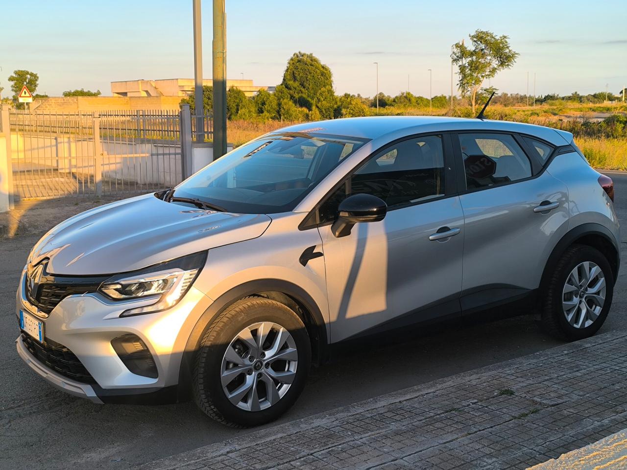 RENAULT CAPTUR TCE 100 CV GPL INTENS LED/NAV/SENS.POST/
