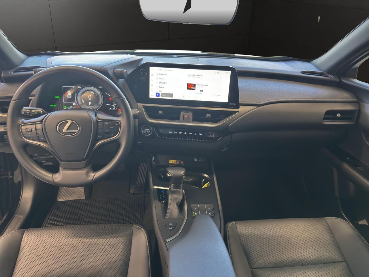 Lexus UX 250h 2.0 Luxury 4wd cvt