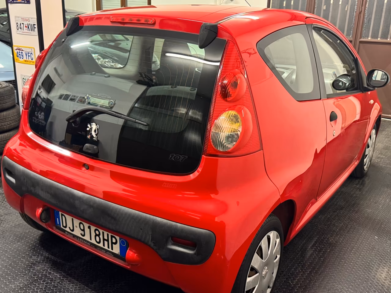 Peugeot 107 1.0 68CV 3p. Desir - Adatta a neo patentati - Frizione nuova