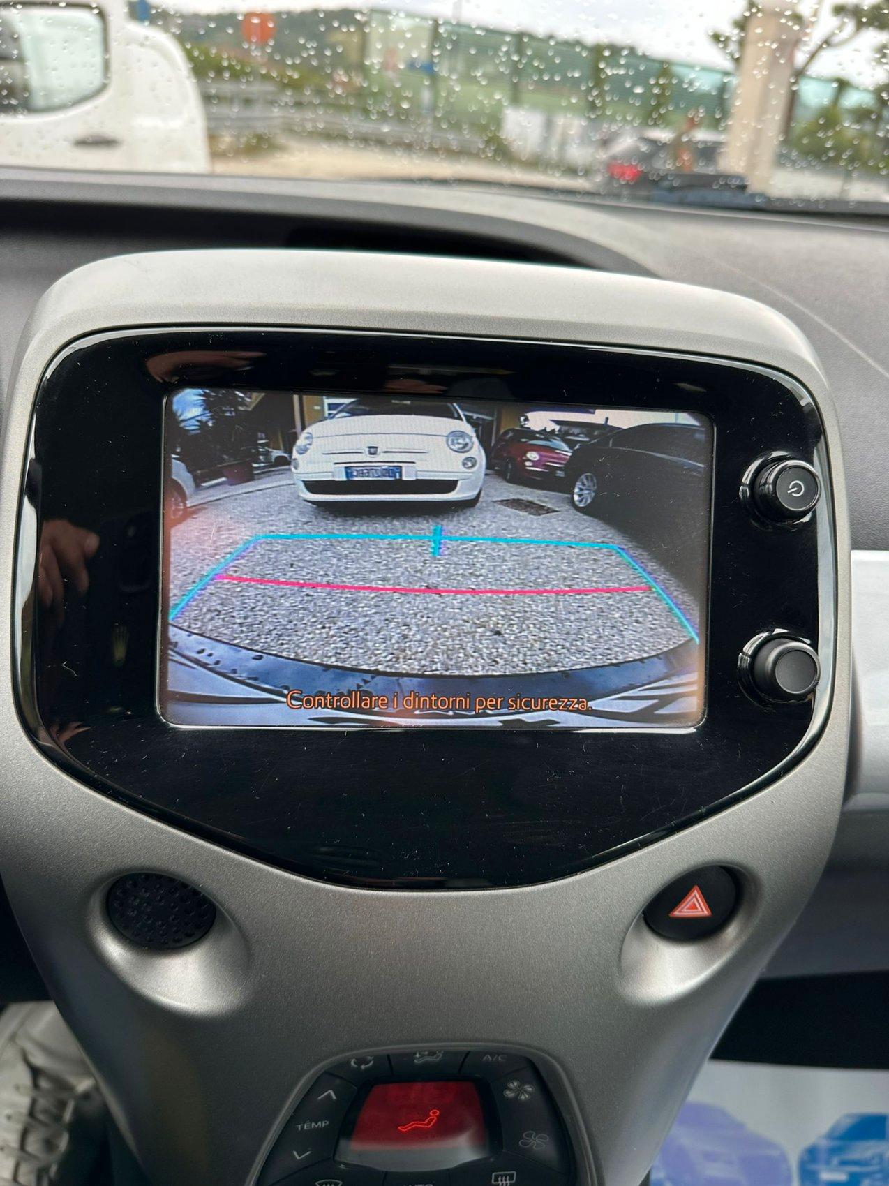 Toyota Aygo 5 Porte Aygo 5p 1.0 x-cool my15