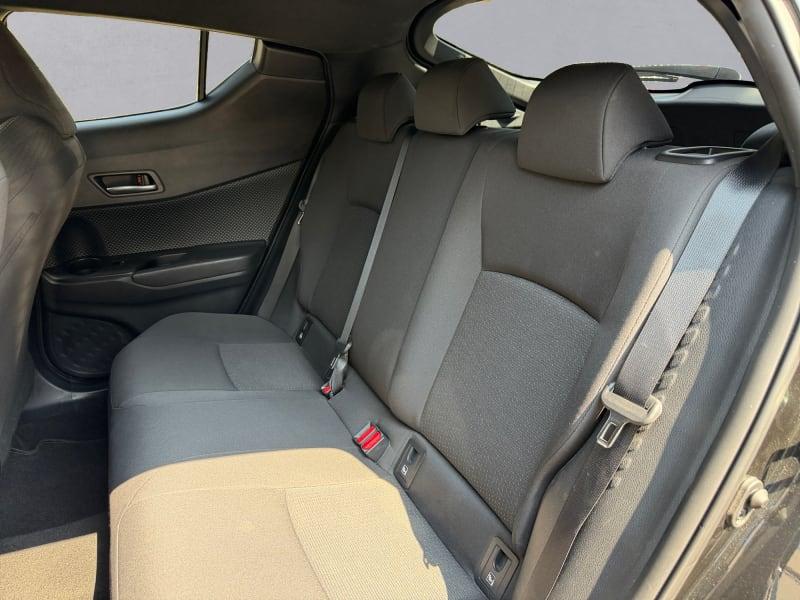TOYOTA C-HR 1.2 TURBO CVT 4WD BUSINESS