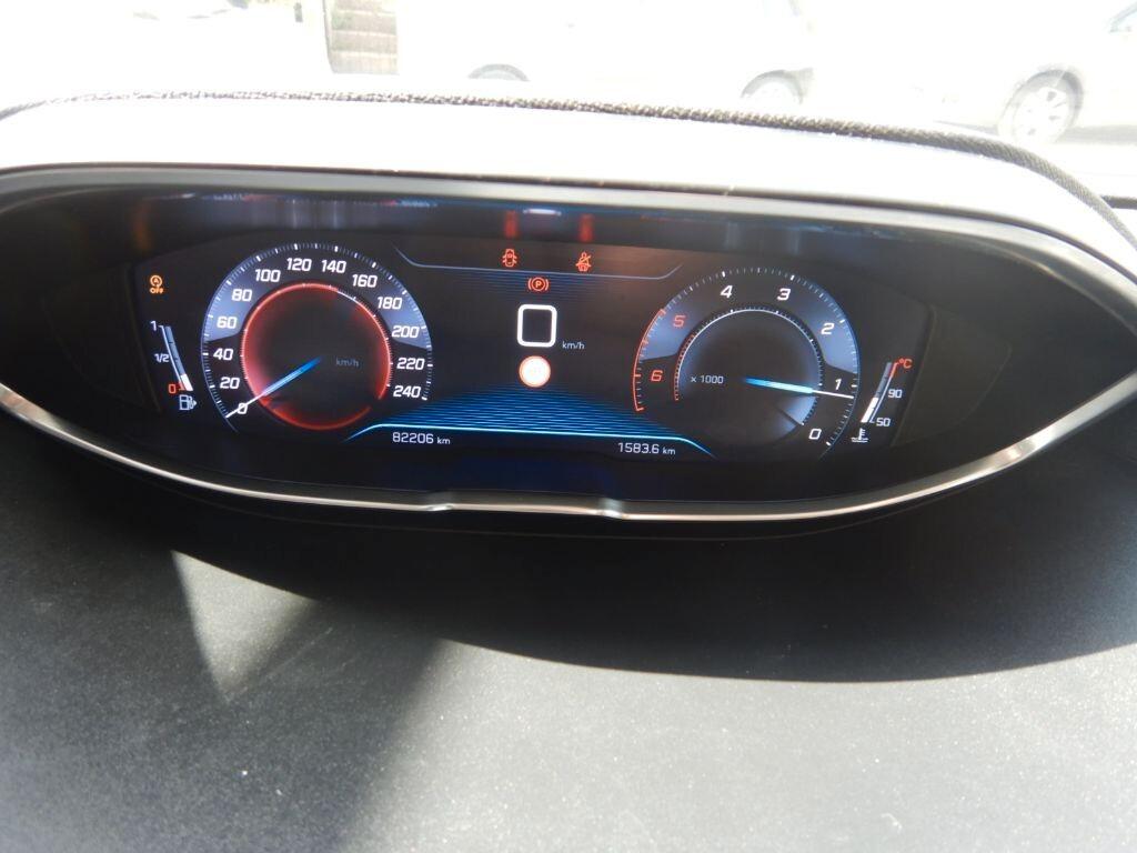 Peugeot 3008 BlueHDi 130 S&S Business