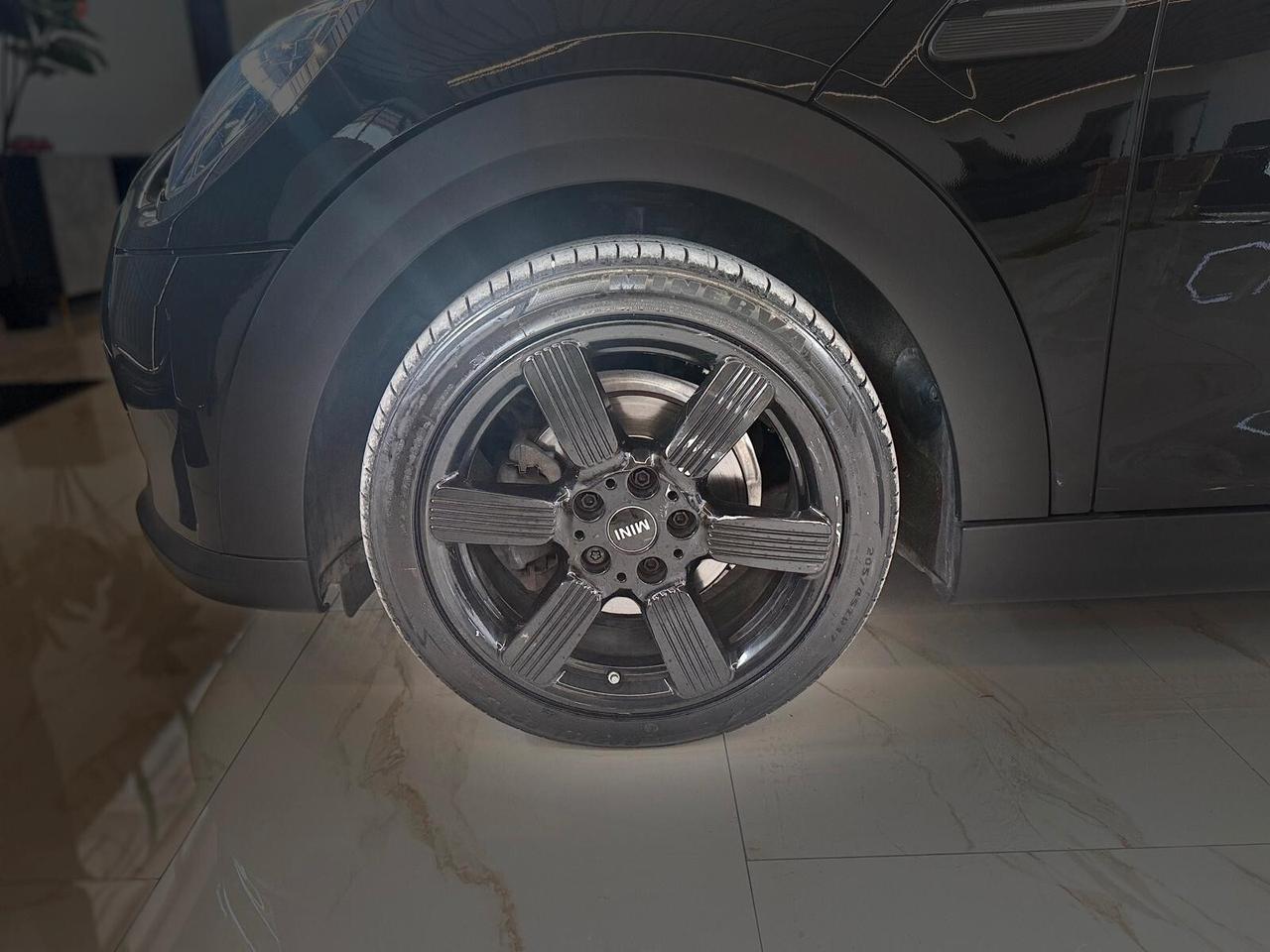 Mini 1.5 Cooper Business