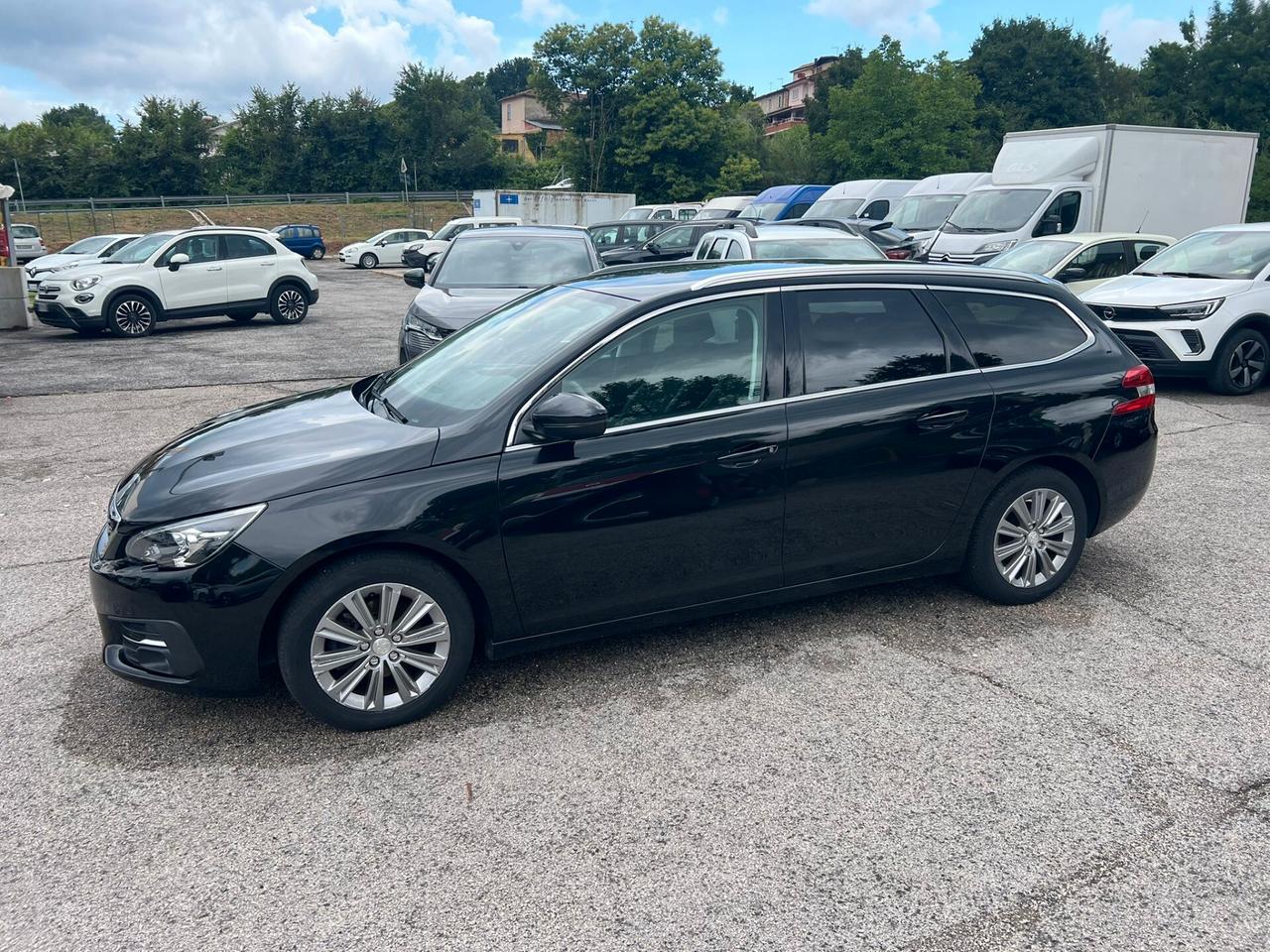 Peugeot 308 BlueHDi 130 S&S Allure