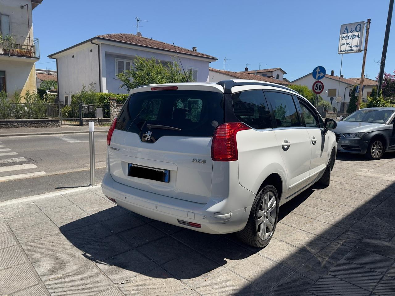 Peugeot 5008 1.6 HDi 112CV Family
