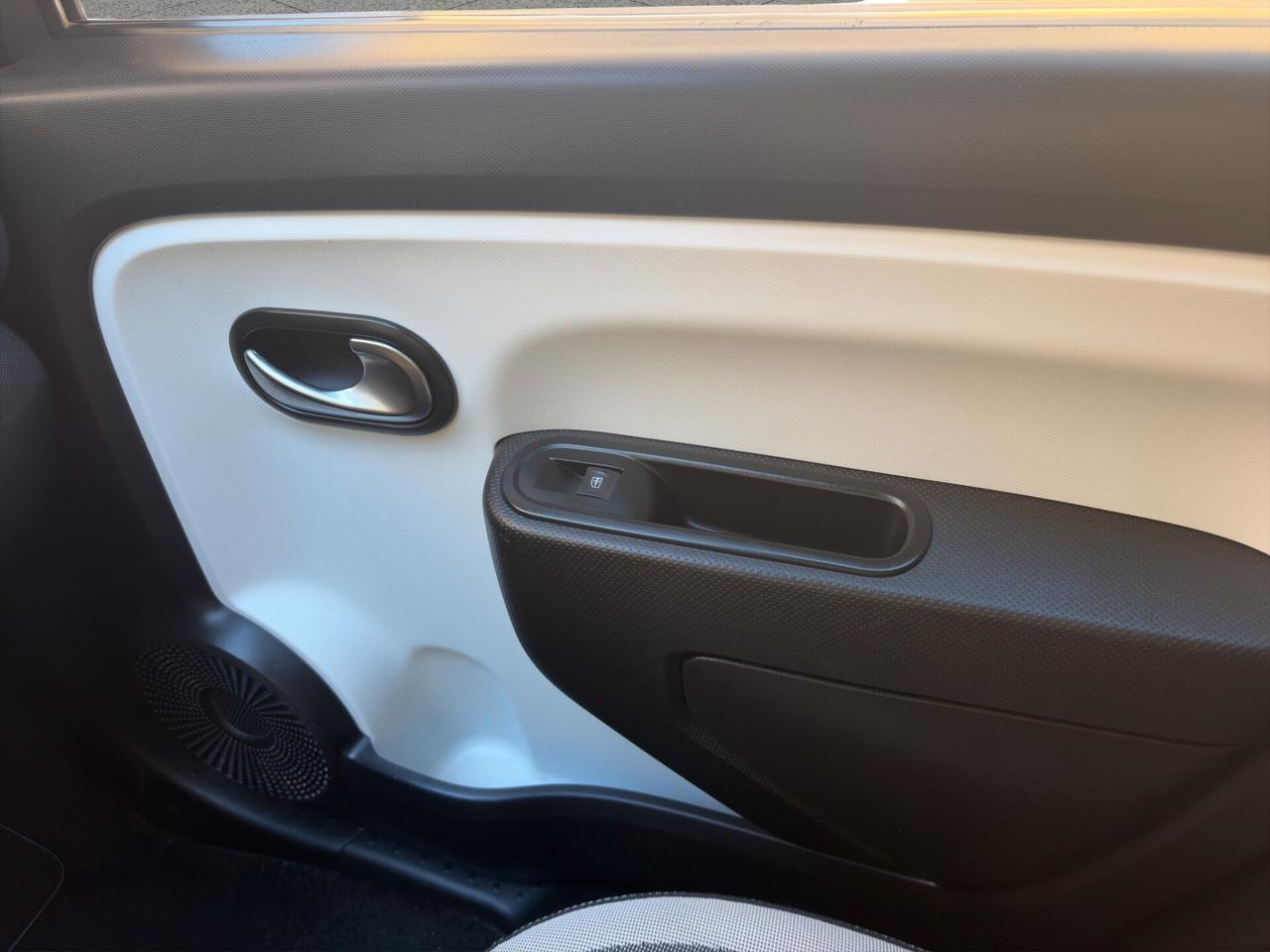 Renault Twingo 1.0 SCe EDC INTENS GPL-NAVI/AUTOM.