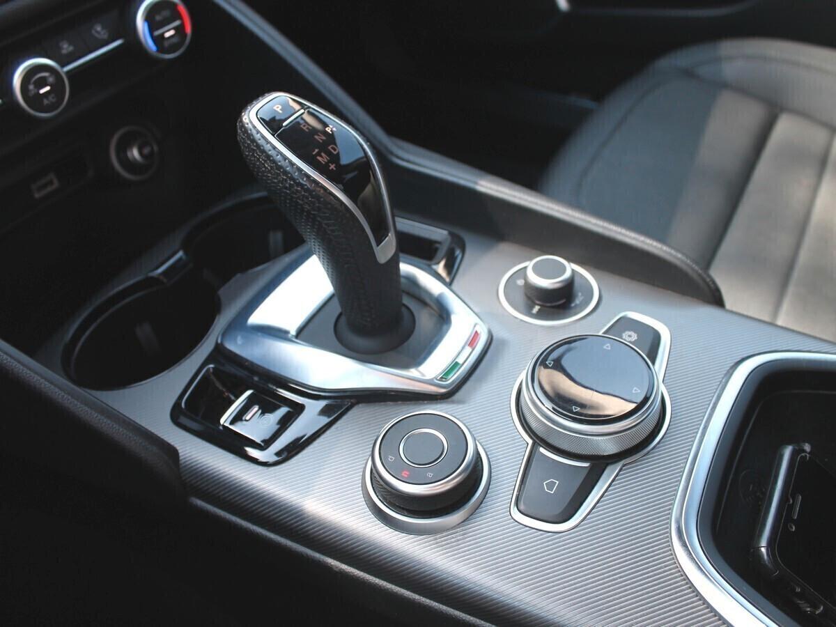 Alfa Romeo Giulia 2.2 Turbodiesel 190 CV AT8 Sprint