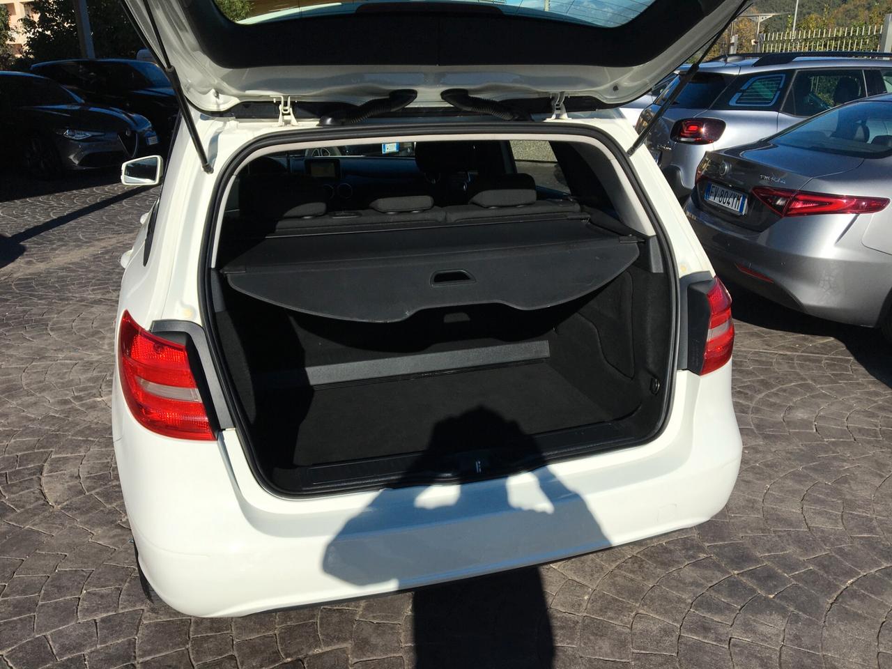 Mercedes-benz B 200 CDI Automatic Premium